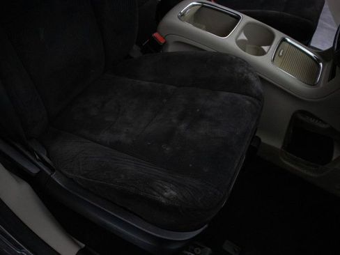 Used 2014 Dodge Grand Caravan SXT image 15