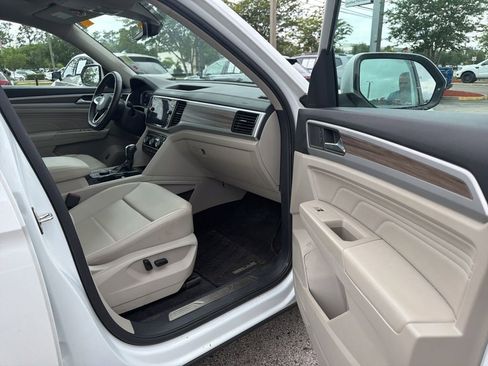 Used 2023 Volkswagen Atlas SEL AWD/4WD image 20