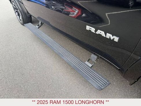 Certified 2025 RAM 1500 Limited AWD/4WD image 10