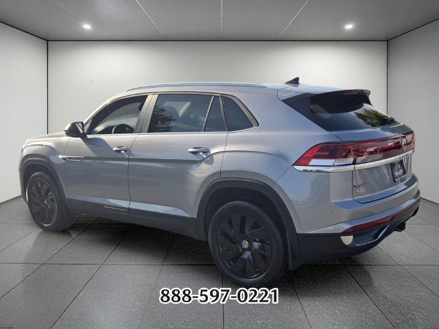 Used 2026 Volkswagen Atlas Cross Sport SE FWD image 3
