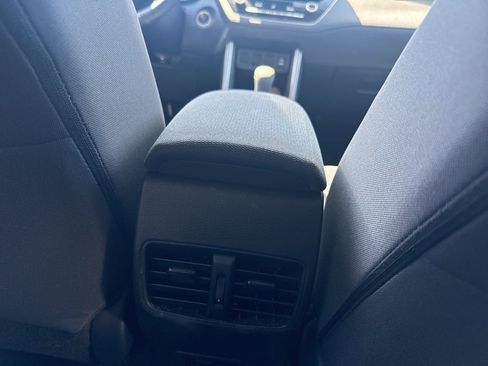 Used 2022 Toyota Corolla Cross LE w/ Black Badges Package (TMS) image 16