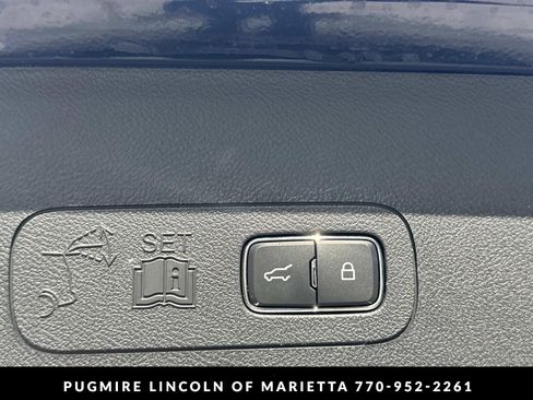 New 2026 Lincoln Aviator 2WD image 19