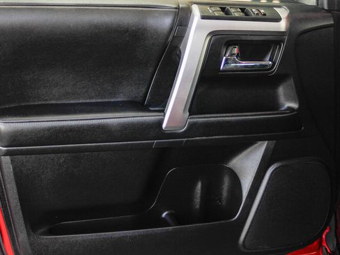 Used 2024 Toyota 4Runner SR5 image 24