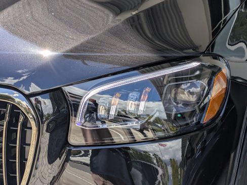 Used 2026 Mercedes-Benz Maybach GLS 600 4MATIC image 8