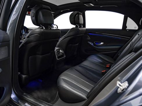 Used 2017 Mercedes-Benz S 550 Sedan image 30