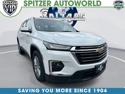 Used 2023 Chevrolet Traverse LT AWD/4WD image 1
