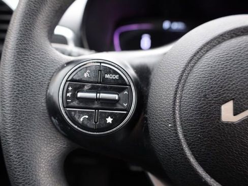 Certified 2023 Kia Soul LX w/ LX Technology Package image 23
