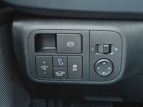 Used 2025 Hyundai Ioniq 6 SE image 31