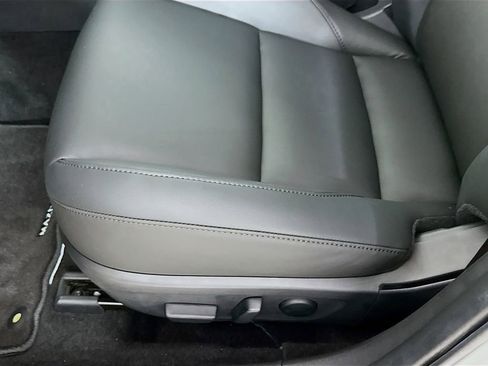 Used 2025 MAZDA MAZDA3 s image 9