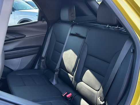 Used 2025 Chevrolet TrailBlazer RS w/ Convenience Package AWD/4WD image 27