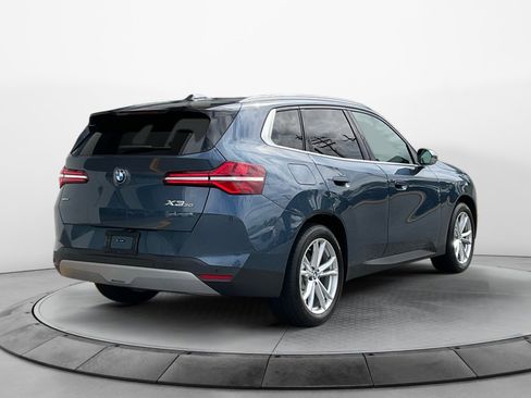 Certified 2025 BMW X3 xDrive30i w/ Premium Package image 7