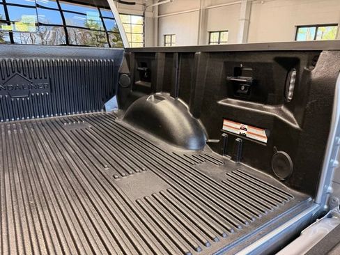 Used 2022 Ford F150 Lariat w/ Equipment Group 502A High AWD/4WD image 10