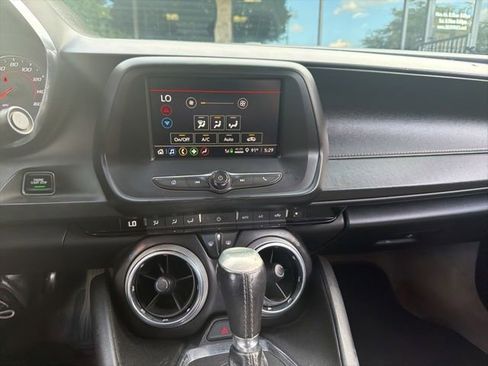 Used 2022 Chevrolet Camaro LT RWD image 7