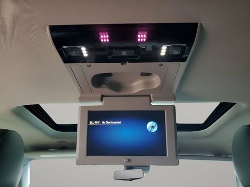 Used 2017 Cadillac Escalade Luxury image 21