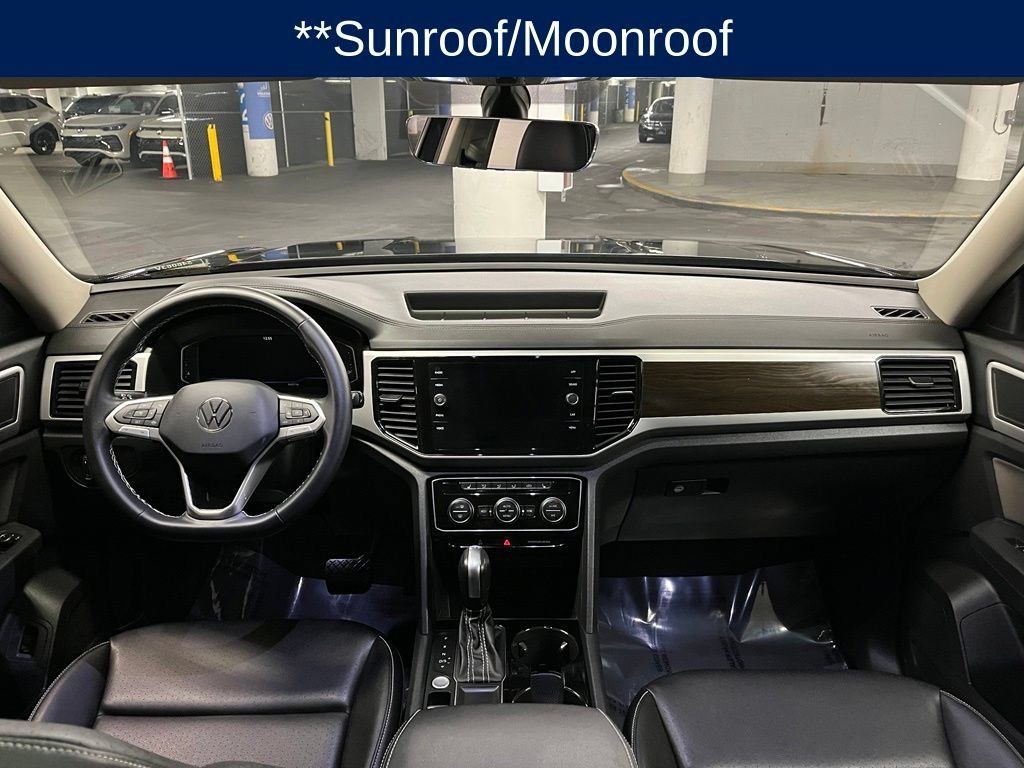 Used 2023 Volkswagen Atlas SE w/ Panoramic Sunroof Package FWD image 7