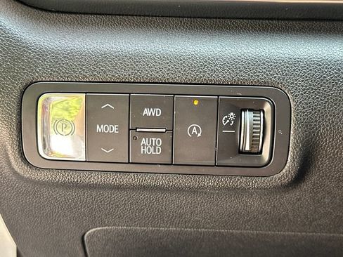 Used 2025 GMC Terrain Elevation AWD/4WD image 25