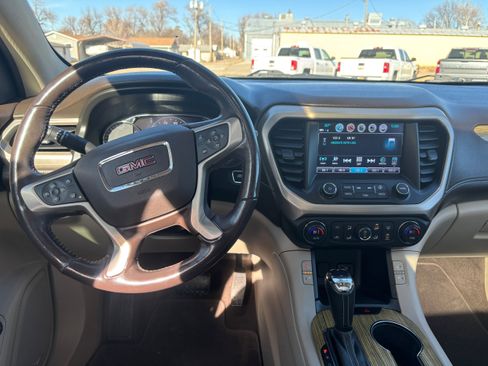 Used 2019 GMC Acadia Denali w/ Technology Package image 16