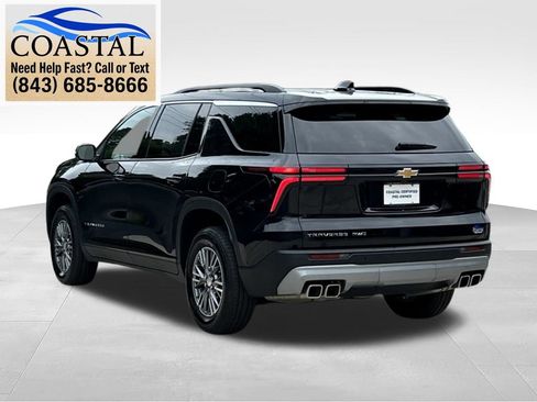 Used 2025 Chevrolet Traverse LT AWD/4WD image 14