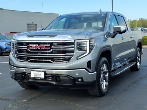 Used 2024 GMC Sierra 1500 SLT w/ SLT Premium Plus Package AWD/4WD image 3