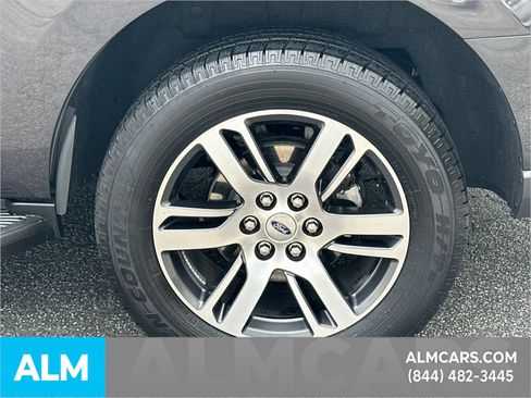 Used 2024 Ford Expedition XLT RWD image 23