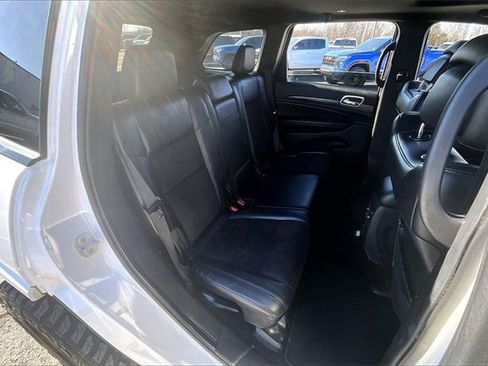 Used 2020 Jeep Grand Cherokee Altitude image 25