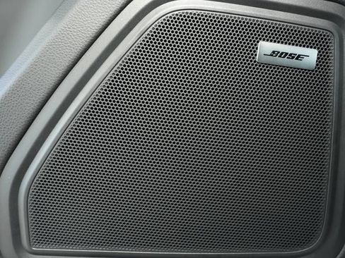 Certified 2026 Porsche Macan AWD/4WD image 31