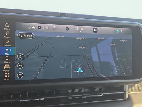 Used 2025 Jeep Wrangler Unlimited Rubicon w/ Technology Group image 28