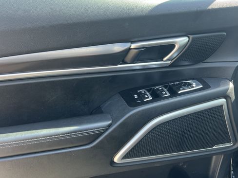 Used 2025 Kia Telluride S image 21