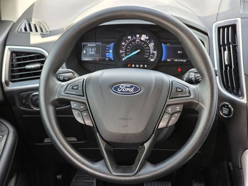 Used 2024 Ford Edge SE w/ Black Appearance Package image 23