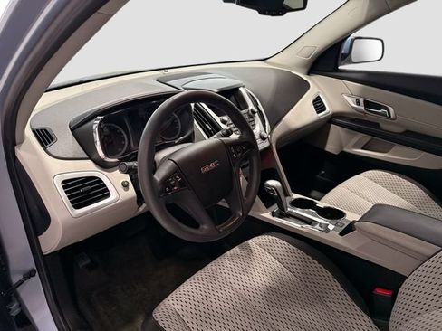 Used 2015 GMC Terrain SLE FWD image 9