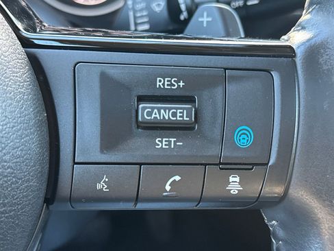 Used 2023 Nissan Rogue SV w/ SV Premium Package image 33