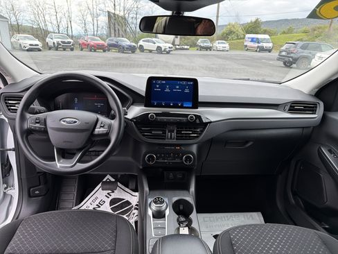Used 2025 Ford Escape Active AWD/4WD image 10