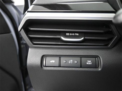 New 2025 Nissan Altima 2.5 SR image 24