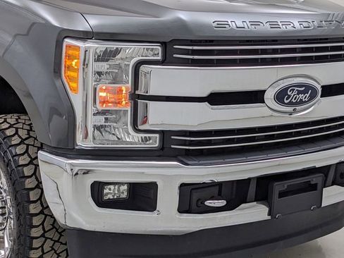 Used 2017 Ford F350 Lariat w/ Chrome Package image 44