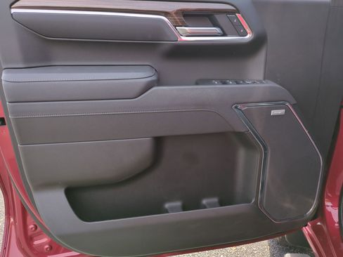 Certified 2025 Chevrolet Silverado 1500 LT Trail Boss w/ Convenience Package II AWD/4WD image 14