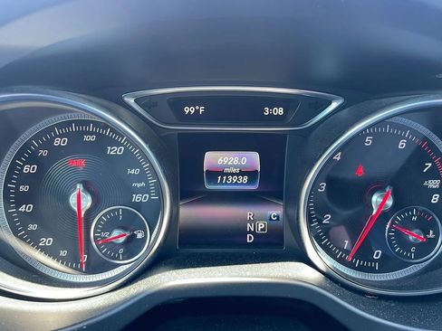 Used 2019 Mercedes-Benz GLA 250 4MATIC image 8