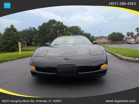 Used 2004 Chevrolet Corvette Coupe RWD image 8