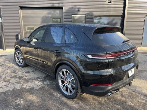 New 2026 Porsche Cayenne S AWD/4WD image 3
