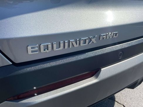 Used 2026 Chevrolet Equinox LT AWD/4WD image 10