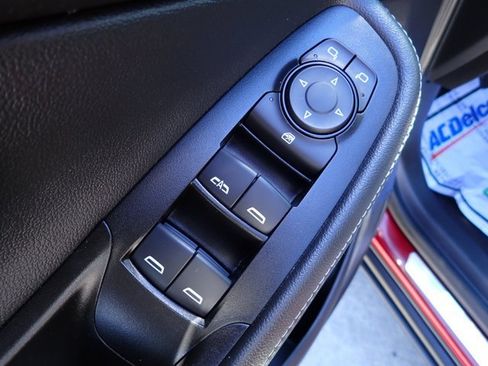 Used 2023 Buick Encore GX Essence w/ Experience Buick Package FWD image 14