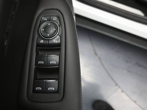 Used 2023 Cadillac XT5 Premium Luxury FWD image 7