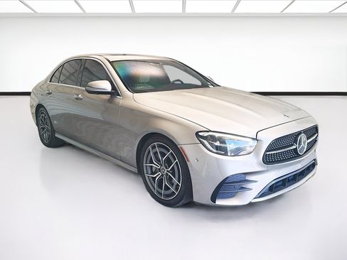 Used 2021 Mercedes-Benz E 350 Sedan image 3
