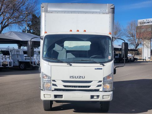 Used 2019 Isuzu NPR image 5