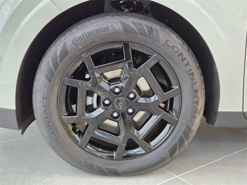 New 2026 Kia Carnival SX Prestige image 8