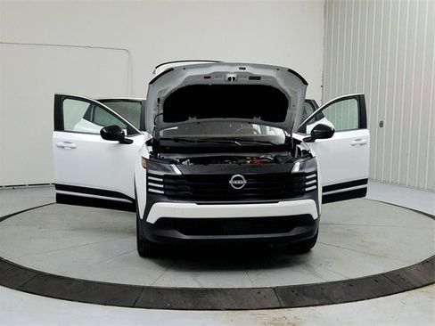 New 2026 Nissan Kicks SV w/ SV Premium Package image 10