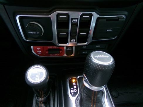 Used 2021 Jeep Gladiator Mojave image 9