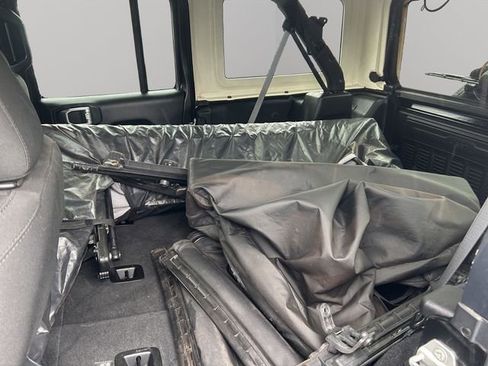 Used 2021 Jeep Wrangler Unlimited Sport image 33