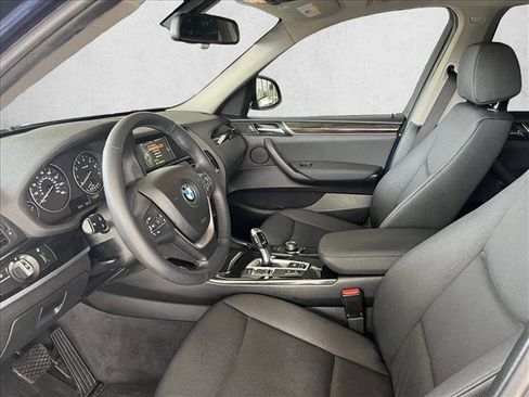 Used 2017 BMW X3 xDrive28i image 9