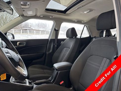 Used 2023 Hyundai Venue SEL image 13