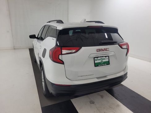 Used 2022 GMC Terrain SLE w/ Driver Convenience Package FWD image 6